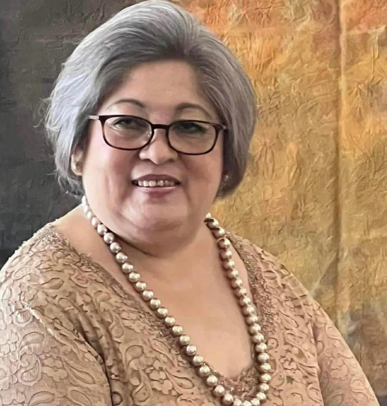 Dr. Jacqueline Espina